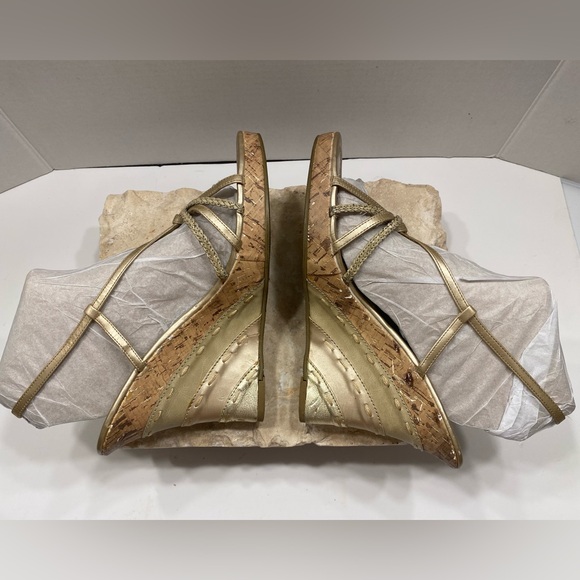 Classified Gold Slingback Strappy Platform High Heel Cork Wedge Sandal Sz 10 - Picture 4 of 12